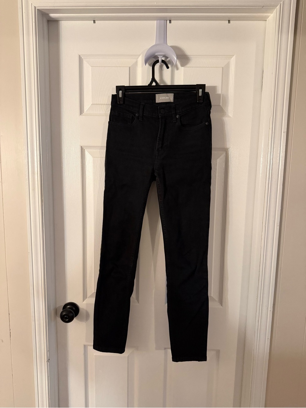 Everlane Black Skinny Jeans - Sleek High-Rise Fit